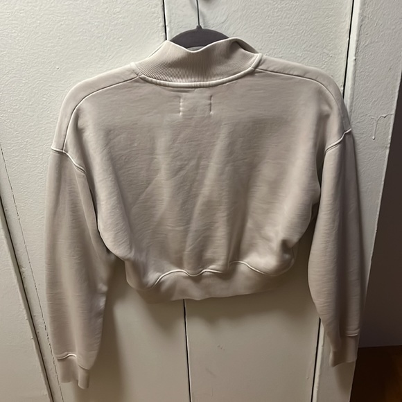 Aritzia wilfred cropped sweater - Picture 3 of 3